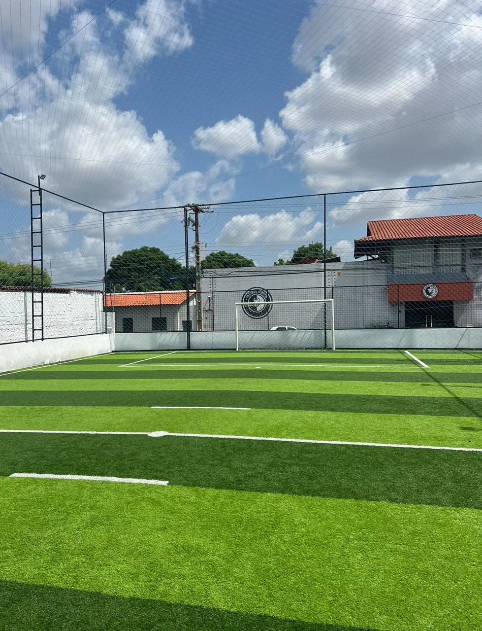 Campo de futebol society instalado